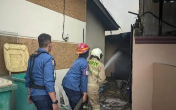 Ruang Genset Hotel Arnes Terbakar, Respons Cepat Damkarmat Cegah Api Meluas