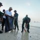 Revitalisasi Pasir Putih Berlanjut, Mirza Dorong Gotong Royong Jaga Kawasan Wisata