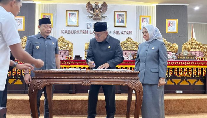 Ranperda PSU Disetujui, DPRD Lampung Selatan Dorong Pelayanan Publik dan Pembangunan Berkelanjutan