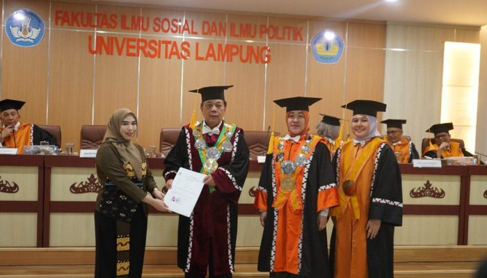 Doktor Baru FISIP Unila Hadirkan Model Kolaboratif Kelola RTH Berbasis Masyarakat